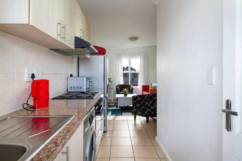 Funky 2Bed Apartment With Multipurpose Room! Cape Town